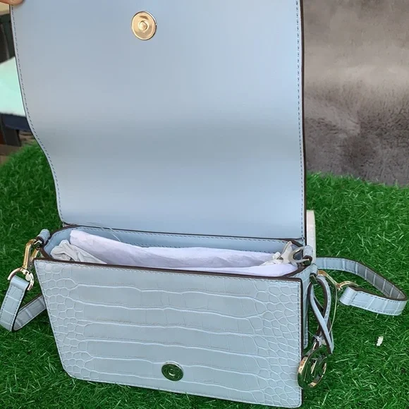 MICHAEL KORS MERCER SM CLUTCH XBODY PALE BLUE - Picture 12 of 15